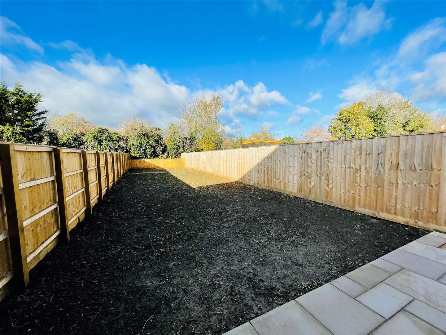 Kenilworth Gardens, Melksham Lock and Key